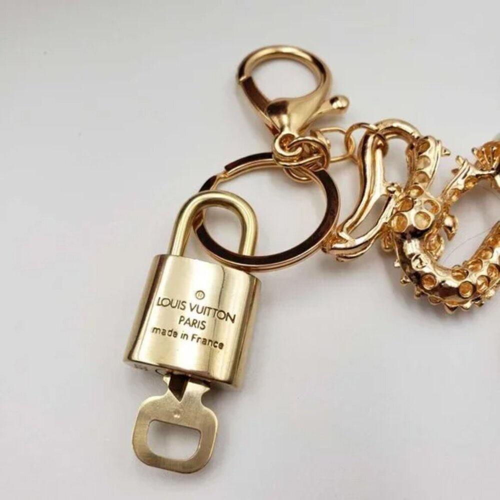 LV Gold Padlock Authentic 🔑 Luxury Bag Charm w/ Unbranded Dragon Keychain - Picture 6 of 9